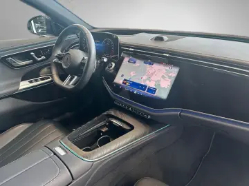 MERCEDES-BENZ E 300 de 4M AMG Prem.  20'' &hellip;