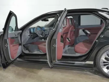 BMW 750e xDr. 4xMassage Personal Pilot L3 HuD ACC