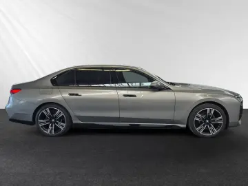 BMW 750e xDrive  1 99%  M Sport Pro DA-Prof. Head-Up