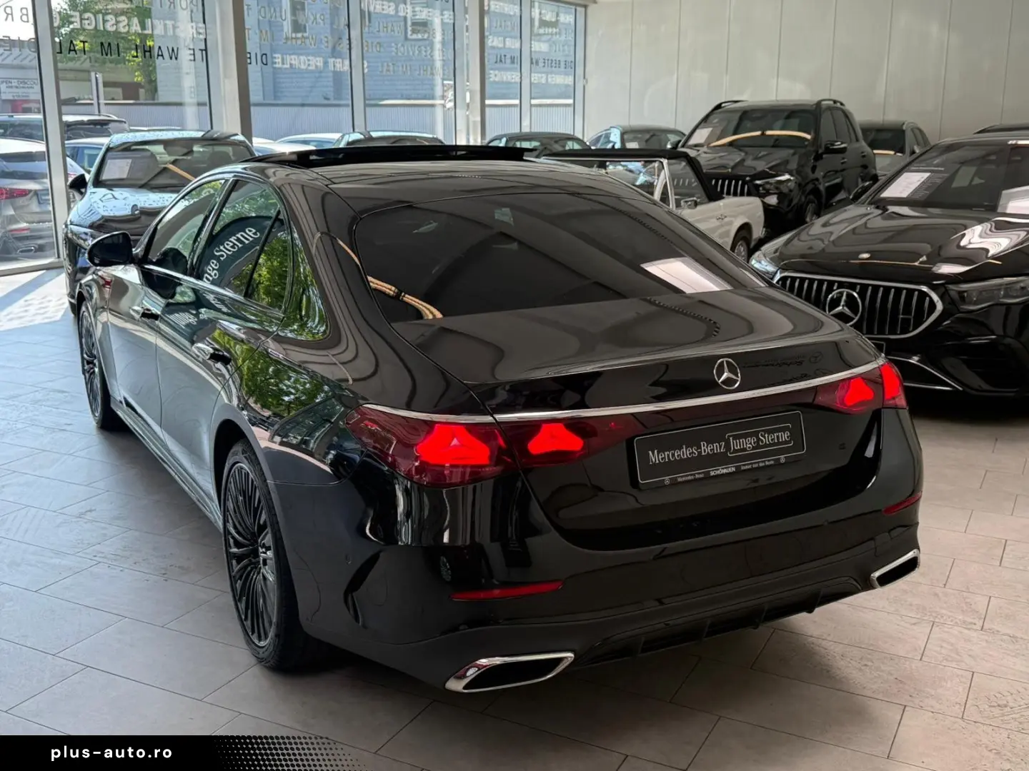 MERCEDES-BENZ E 220 d AMG BURMESTER PANO SERVO SUPER&hellip;