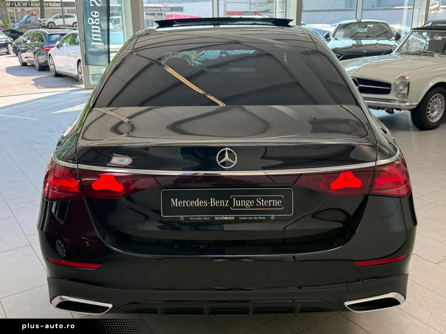 MERCEDES-BENZ E 220 d AMG BURMESTER PANO SERVO SUPER&hellip;