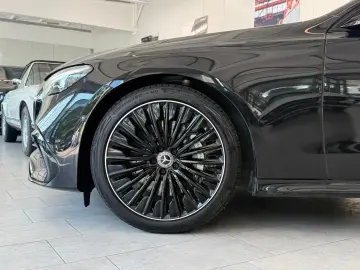MERCEDES-BENZ E 220 d AMG BURMESTER PANO SERVO SUPER&hellip;