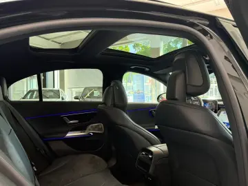 MERCEDES-BENZ E 220 d AMG BURMESTER PANO SERVO SUPER&hellip;