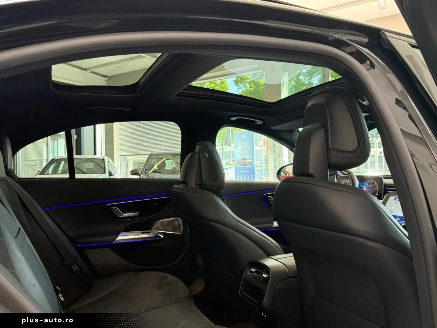 MERCEDES-BENZ E 220 d AMG BURMESTER PANO SERVO SUPER&hellip;