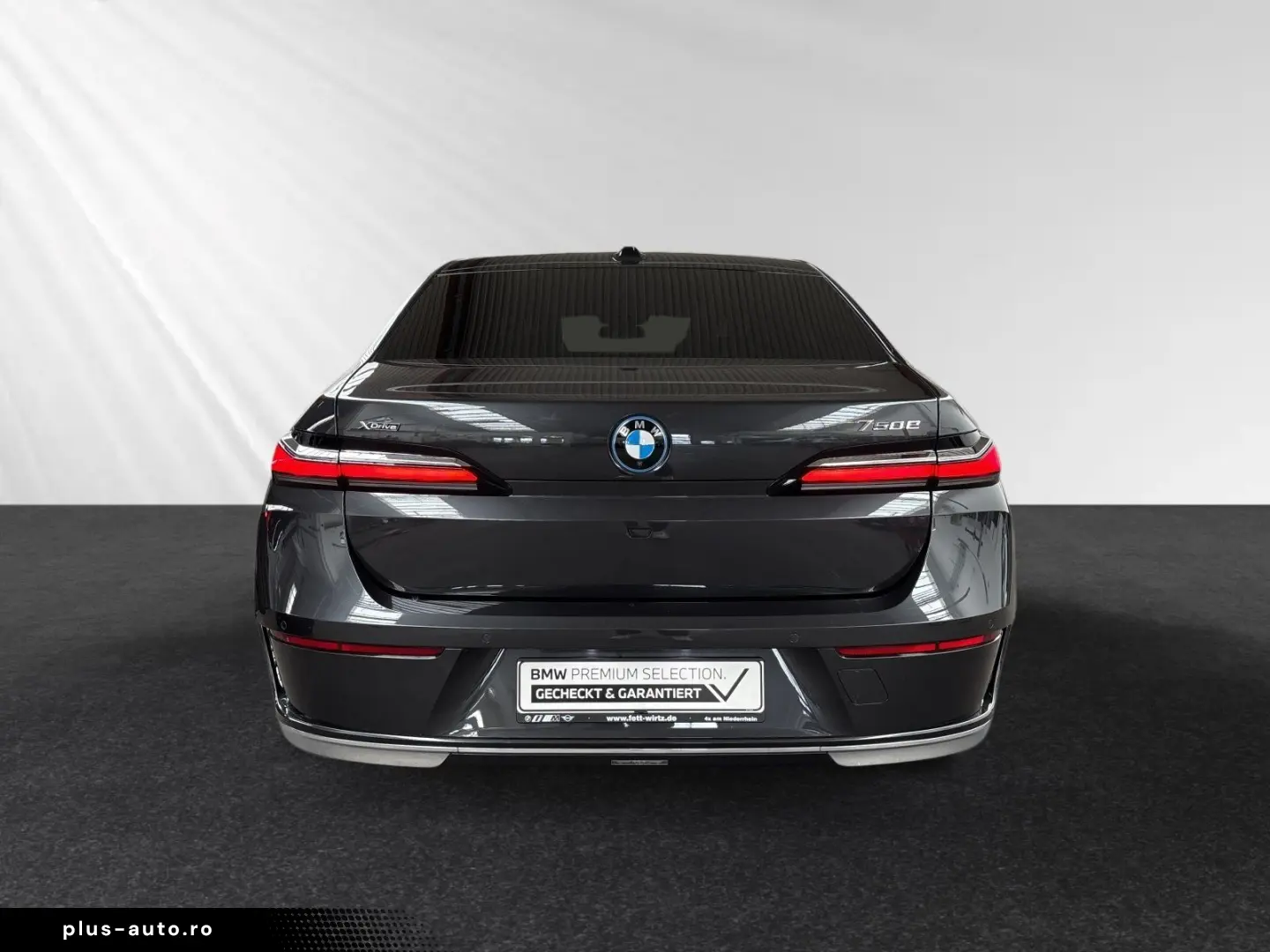 BMW 750e xDrive  1 99%  SkyLounge Autobahnassist