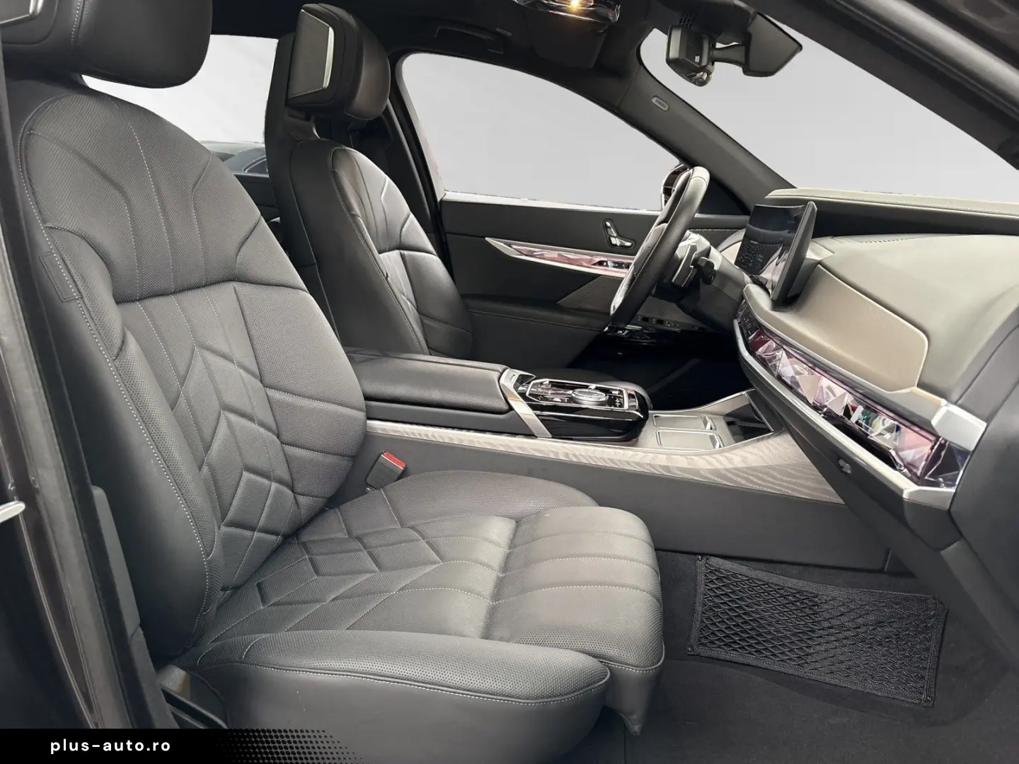 BMW 750e xDrive  1 99%  SkyLounge Autobahnassist