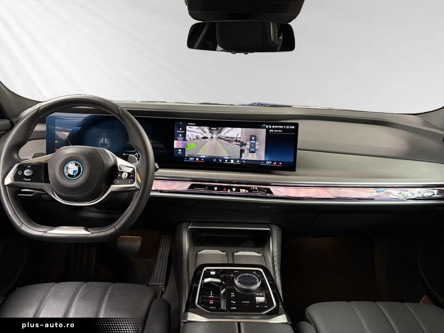 BMW 750e xDrive  1 99%  SkyLounge Autobahnassist