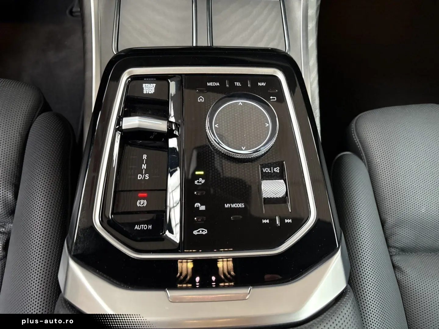BMW 750e xDrive  1 99%  SkyLounge Autobahnassist