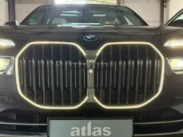 BMW 750e xDrive EXEC.LOUNGE FOND ENTERT voll