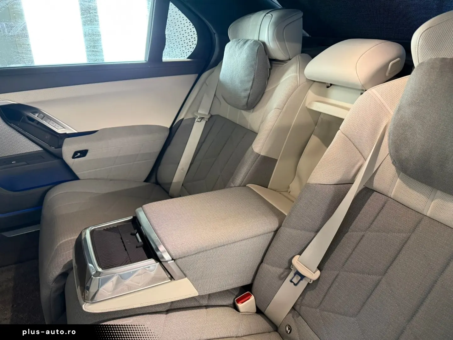 BMW 750e xDrive EXEC.LOUNGE FOND ENTERT voll