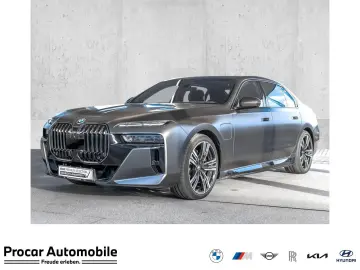 BMW 750e xDrive M Sport TV HUD PANO ACC 360 KAM RFK