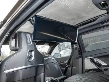 BMW 750e xDrive M Sport TV HUD PANO ACC 360 KAM RFK