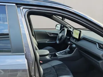 TOYOTA RAV 4 Plug-in-Hybrid GR SPORT 15 J. Garantie