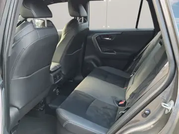 TOYOTA RAV 4 Plug-in-Hybrid GR SPORT 15 J. Garantie