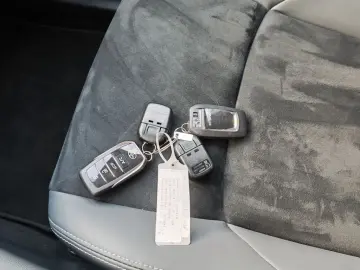 TOYOTA RAV 4 Plug-in-Hybrid GR SPORT 15 J. Garantie