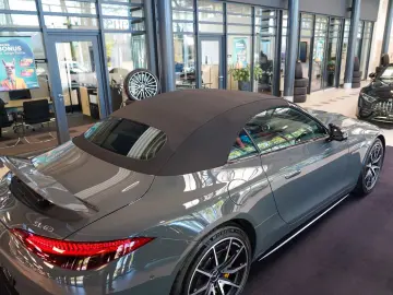 MERCEDES-BENZ SL 63 AMG 4M  silizium classicrot MANU…