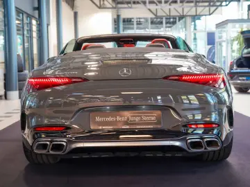 MERCEDES-BENZ SL 63 AMG 4M  silizium classicrot MANU…