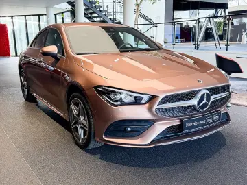 MERCEDES-BENZ CLA 250 e AMGLi LED MBUX HEADUP KEYLESS KAMERA