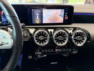 MERCEDES-BENZ CLA 250 e AMGLi LED MBUX HEADUP KEYLESS KAMERA