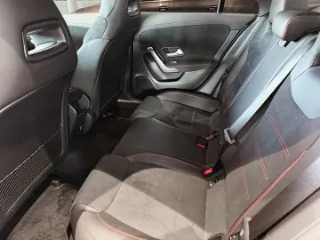 MERCEDES-BENZ CLA 250 e AMGLi LED MBUX HEADUP KEYLESS KAMERA