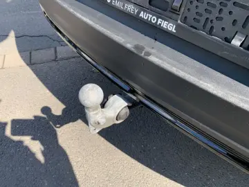 VOLVO XC40 B3 B DKG Plus Dark