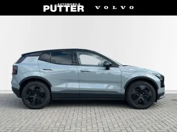 VOLVO EX30 CC Twin Motor Performance AWD Cross Country