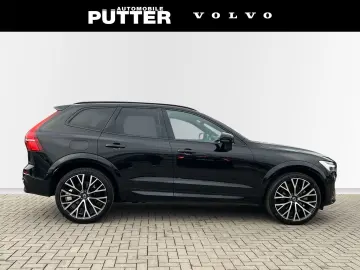 VOLVO XC60 B5 Benzin AWD Plus Black Edition 22'…