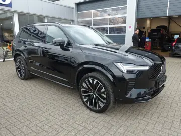 VOLVO XC90 Ultra T8 AWD 360  Pano Massage FourC B&W