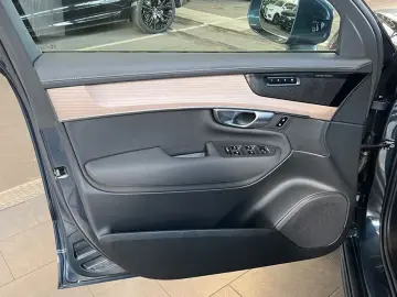 VOLVO XC90 T8 AWD Plus-Bright 7S Neues-Modell HeadUpDi