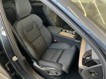 VOLVO XC90 T8 AWD Plus-Bright 7S Neues-Modell HeadUpDi
