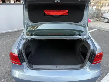 VOLKSWAGEN PASSAT 1.6 TDI