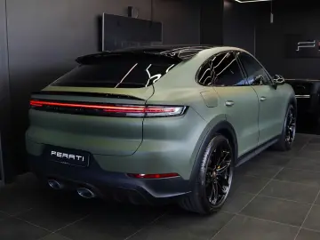 PORSCHE Cayenne Coupe Turbo E-Hybrid mit GT-Paket