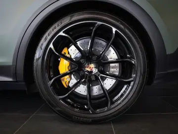 PORSCHE Cayenne Coupe Turbo E-Hybrid mit GT-Paket