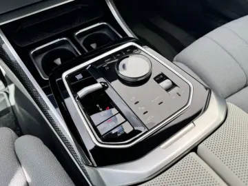 BMW 7 Series 740d xDrive Executive Lounge