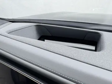 BMW 7 Series 740d xDrive Executive Lounge