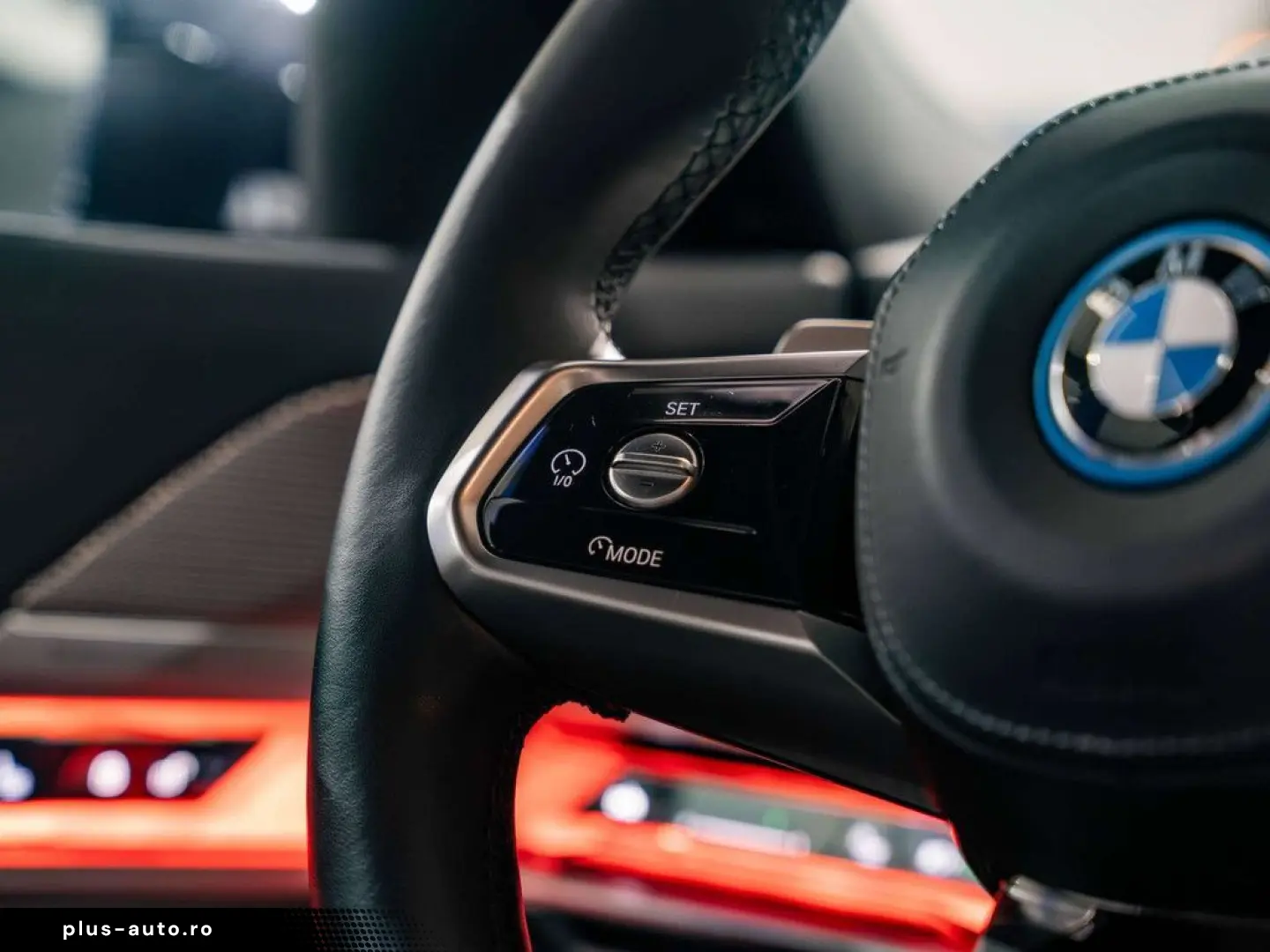 BMW 750 7 Serie 750eXAS PHEV - M-pack - Rear Seat En