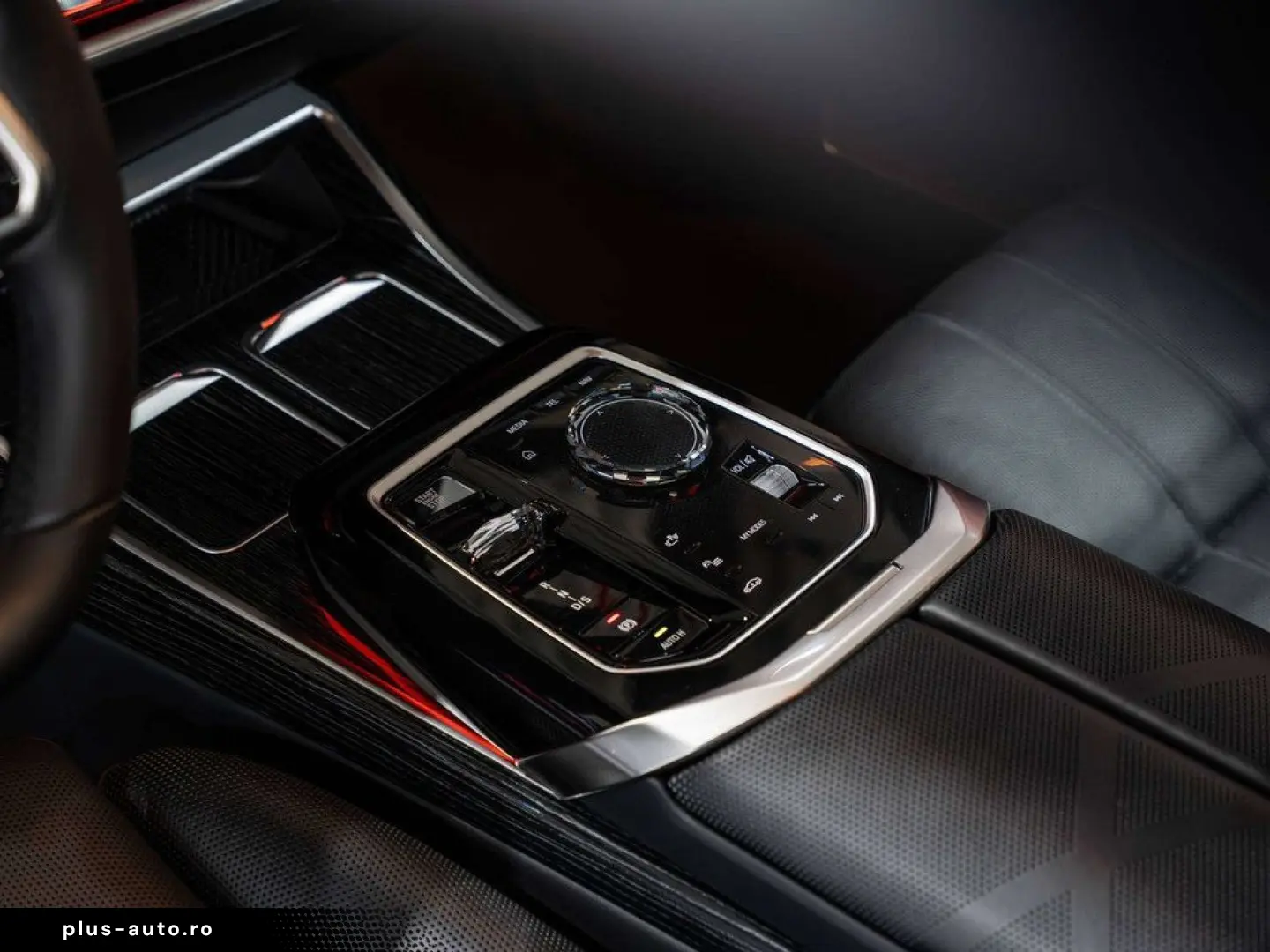 BMW 750 7 Serie 750eXAS PHEV - M-pack - Rear Seat En