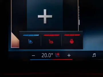 BMW 750 7 Serie 750eXAS PHEV - M-pack - Rear Seat En