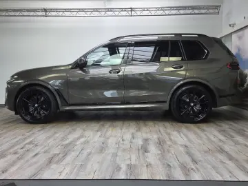 BMW X7 xDr40d M Sport Pro AHK Sitzlüftung ACC 22Zoll