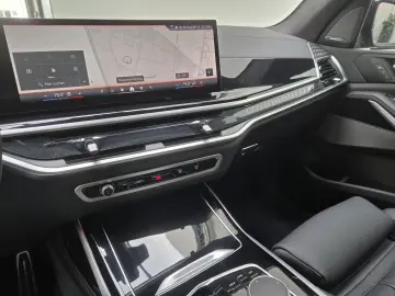 BMW X7 xDr40d M Sport Pro AHK Sitzlüftung ACC 22Zoll
