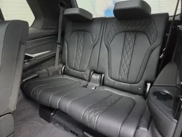 BMW X7 xDr40d M Sport Pro AHK Sitzlüftung ACC 22Zoll
