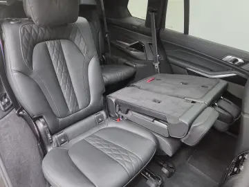BMW X7 xDr40d M Sport Pro AHK Sitzlüftung ACC 22Zoll
