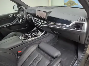 BMW X7 xDr40d M Sport Pro AHK Sitzlüftung ACC 22Zoll