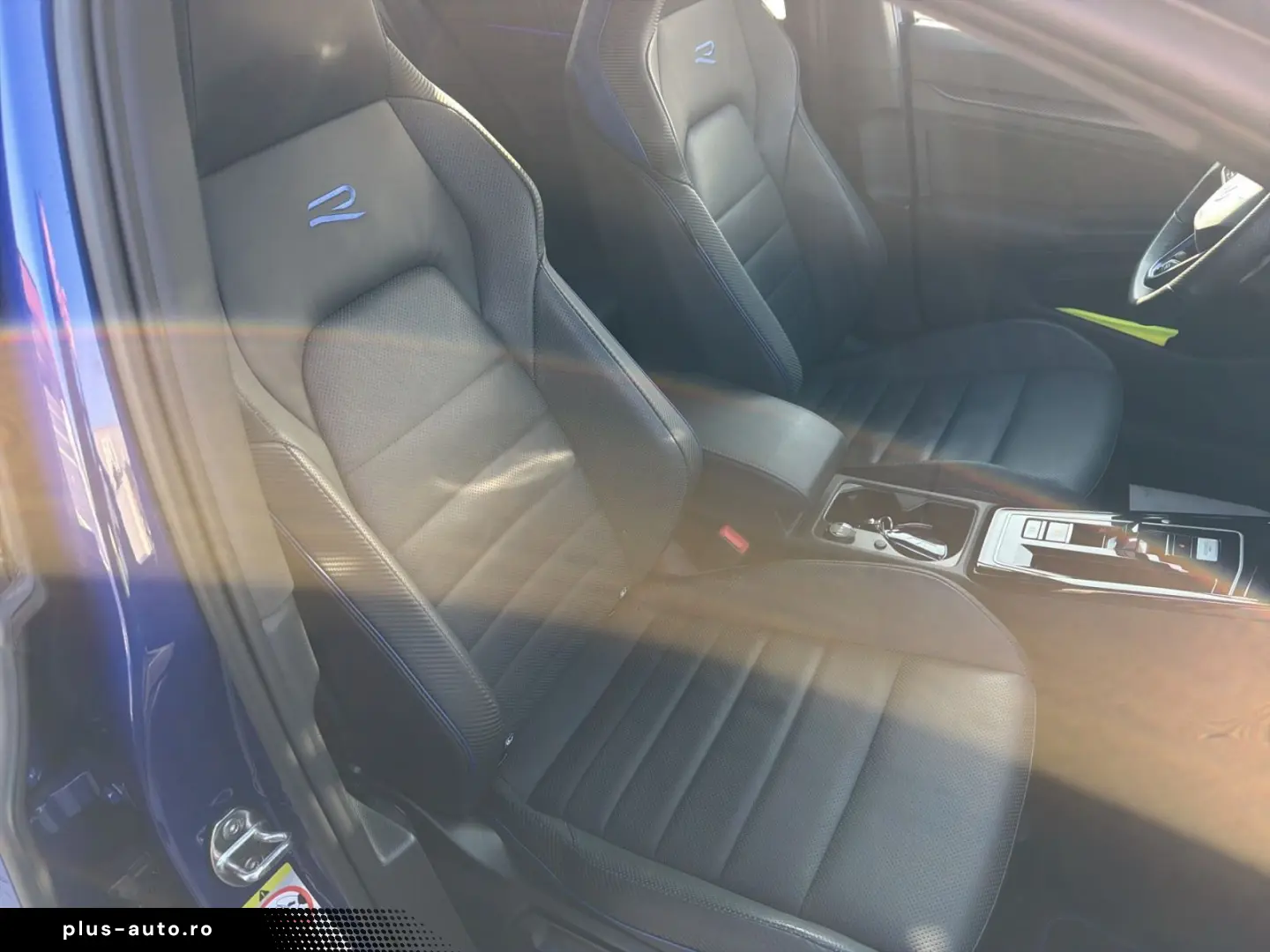 VW Golf R 20Years Akrapovic Pano Carbon h&k HuD Mat