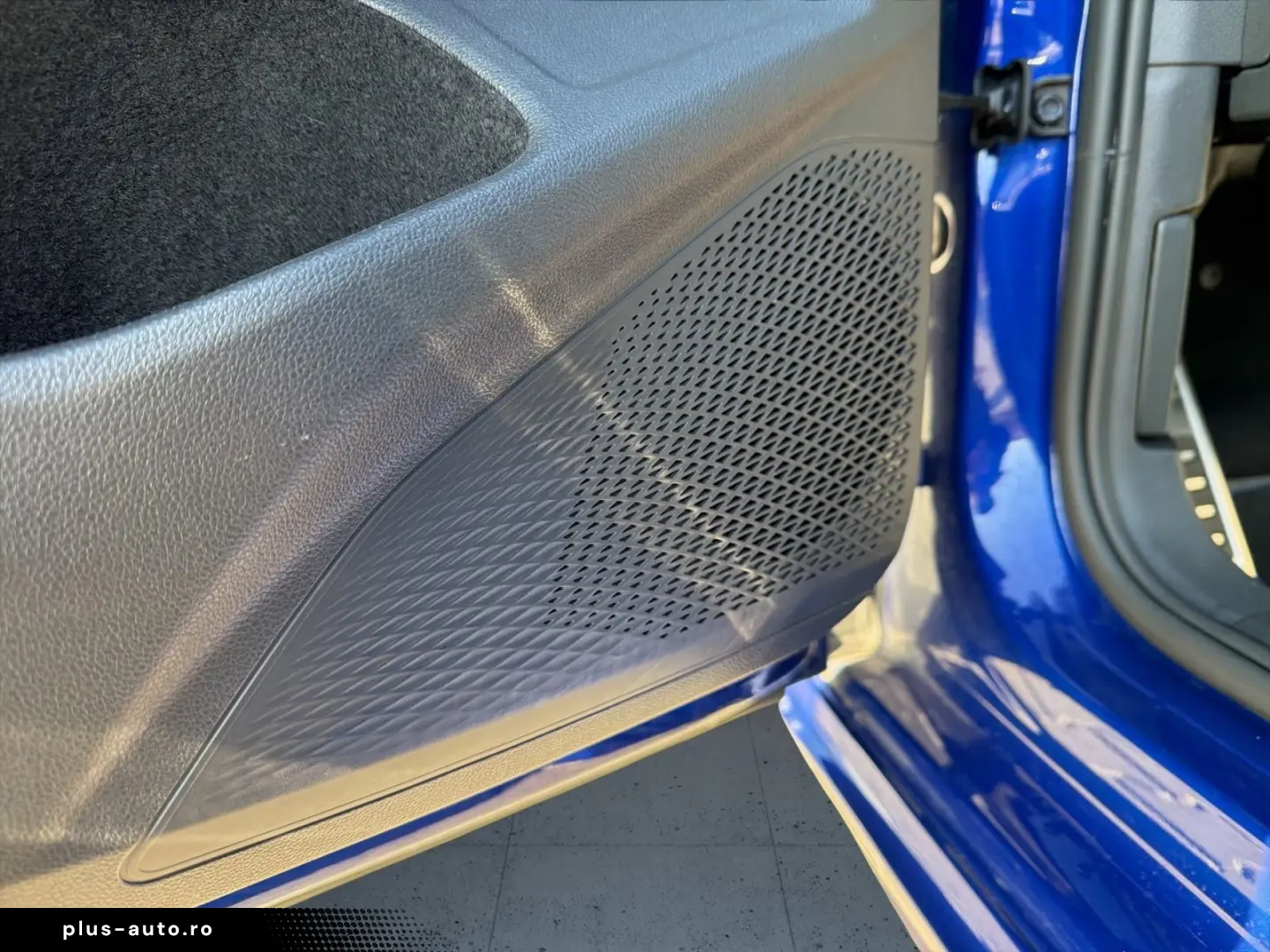VW Golf R 20Years Akrapovic Pano Carbon h&k HuD Mat