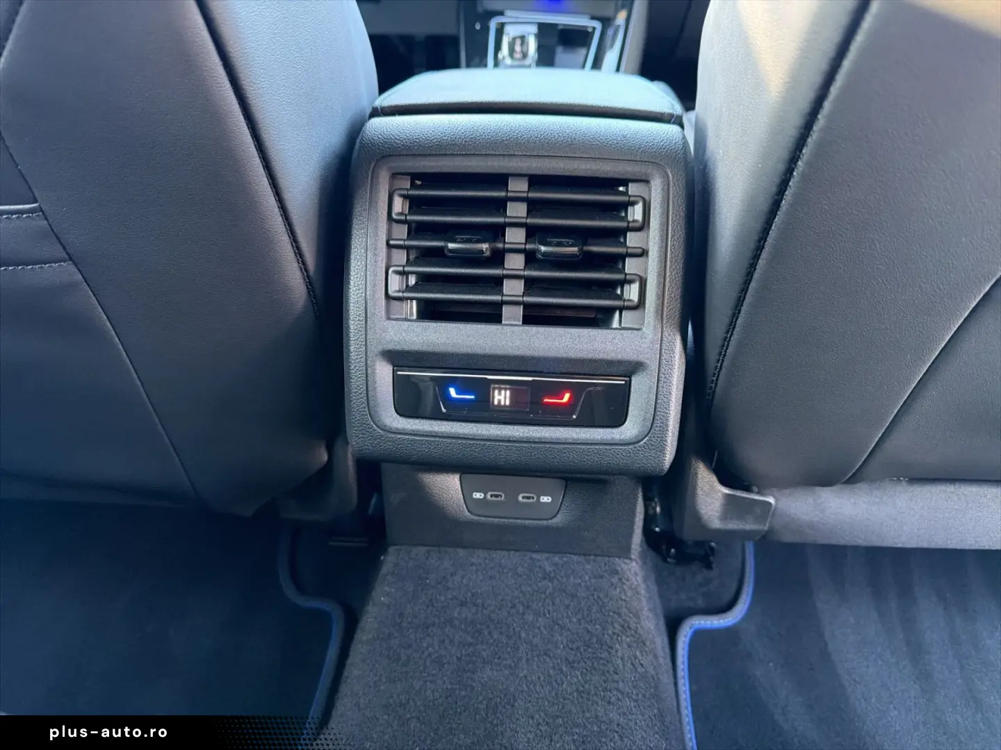 VW Golf R 20Years Akrapovic Pano Carbon h&k HuD Mat