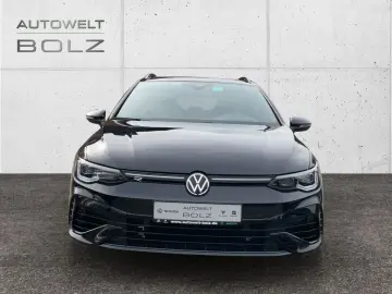 VW Golf VIII R 4Motion 2.0 TSI AHK Pano R-Perf270km