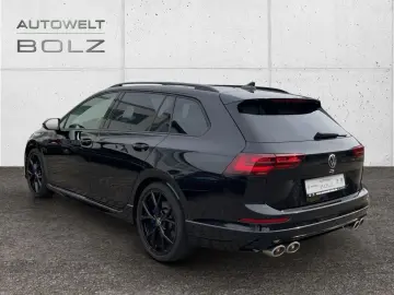 VW Golf VIII R 4Motion 2.0 TSI AHK Pano R-Perf270km