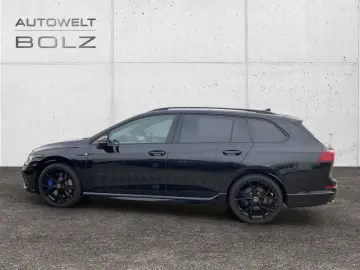 VW Golf VIII R 4Motion 2.0 TSI AHK Pano R-Perf270km