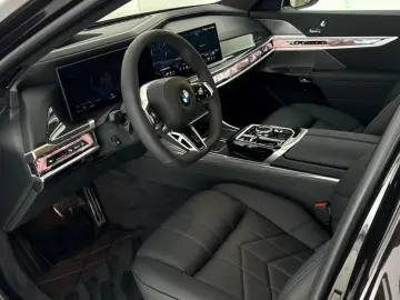 BMW 7 Series 740d xDrive Nero Lusso Edition